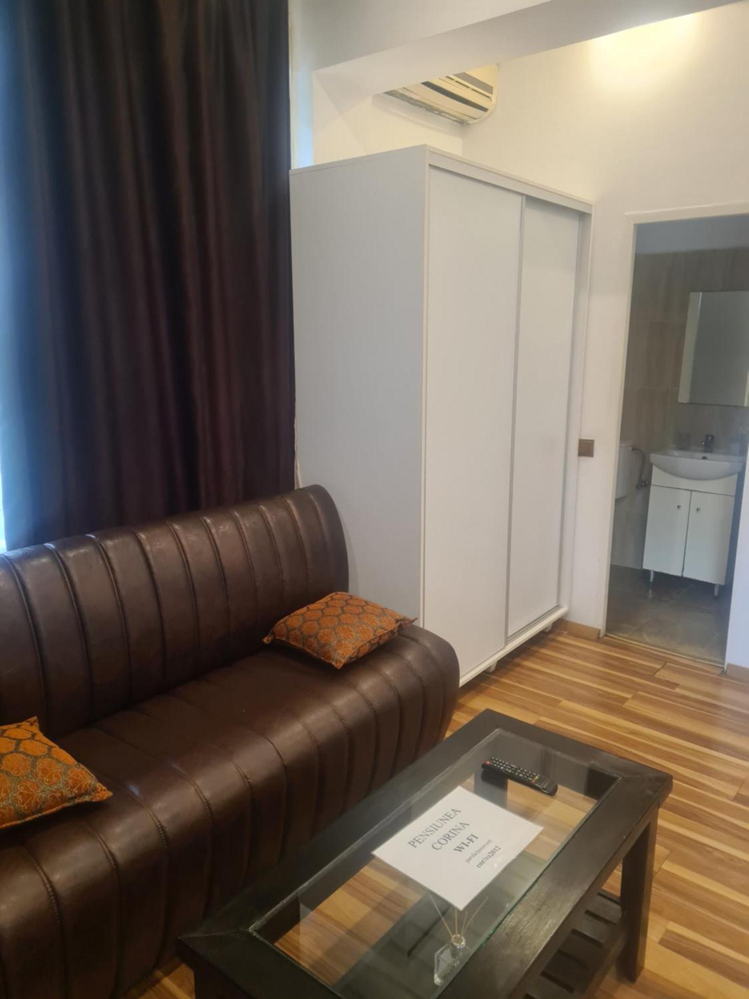 Pensiunea Corina Boutique Craiova Exteriör bild